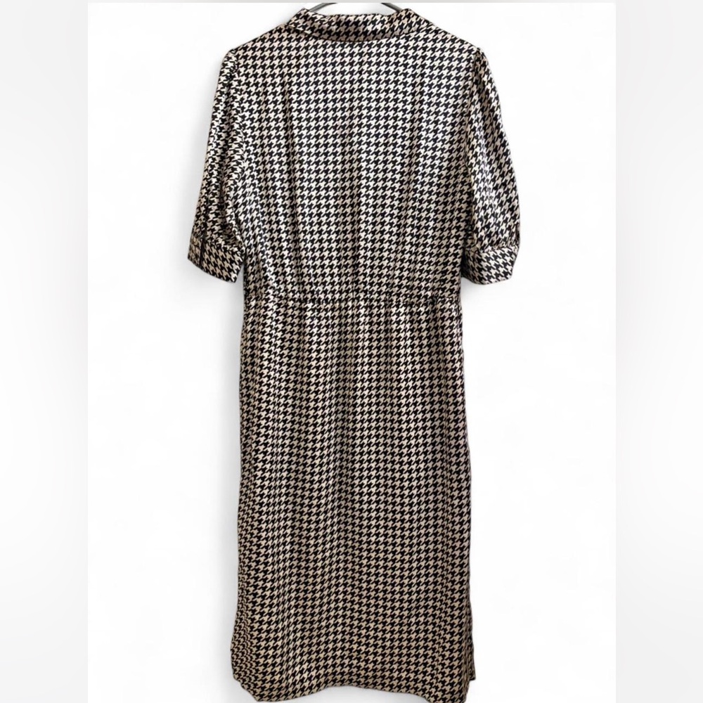 BCBG Paris 100% Silk Houndstooth dress - Picture 2 of 5